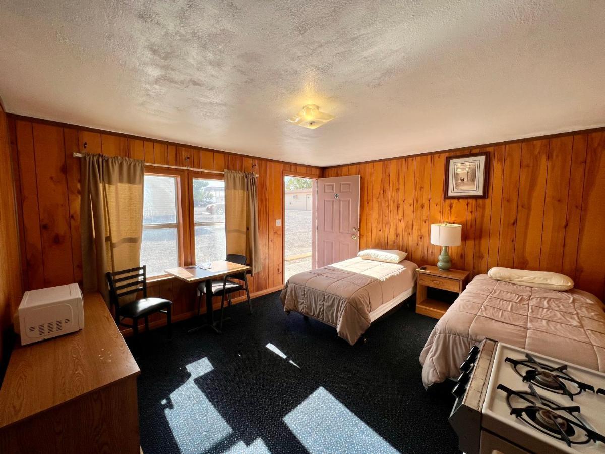 Border Inn Casino Baker Экстерьер фото